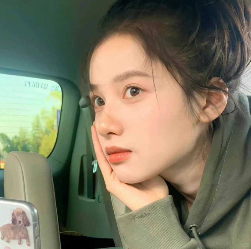 张婧仪〡18张壁纸头像清新甜美少女明媚清纯