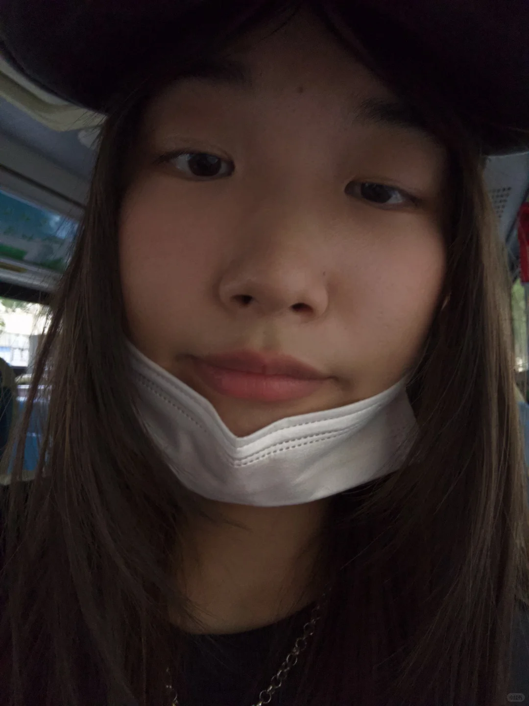素颜出门像裸奔……