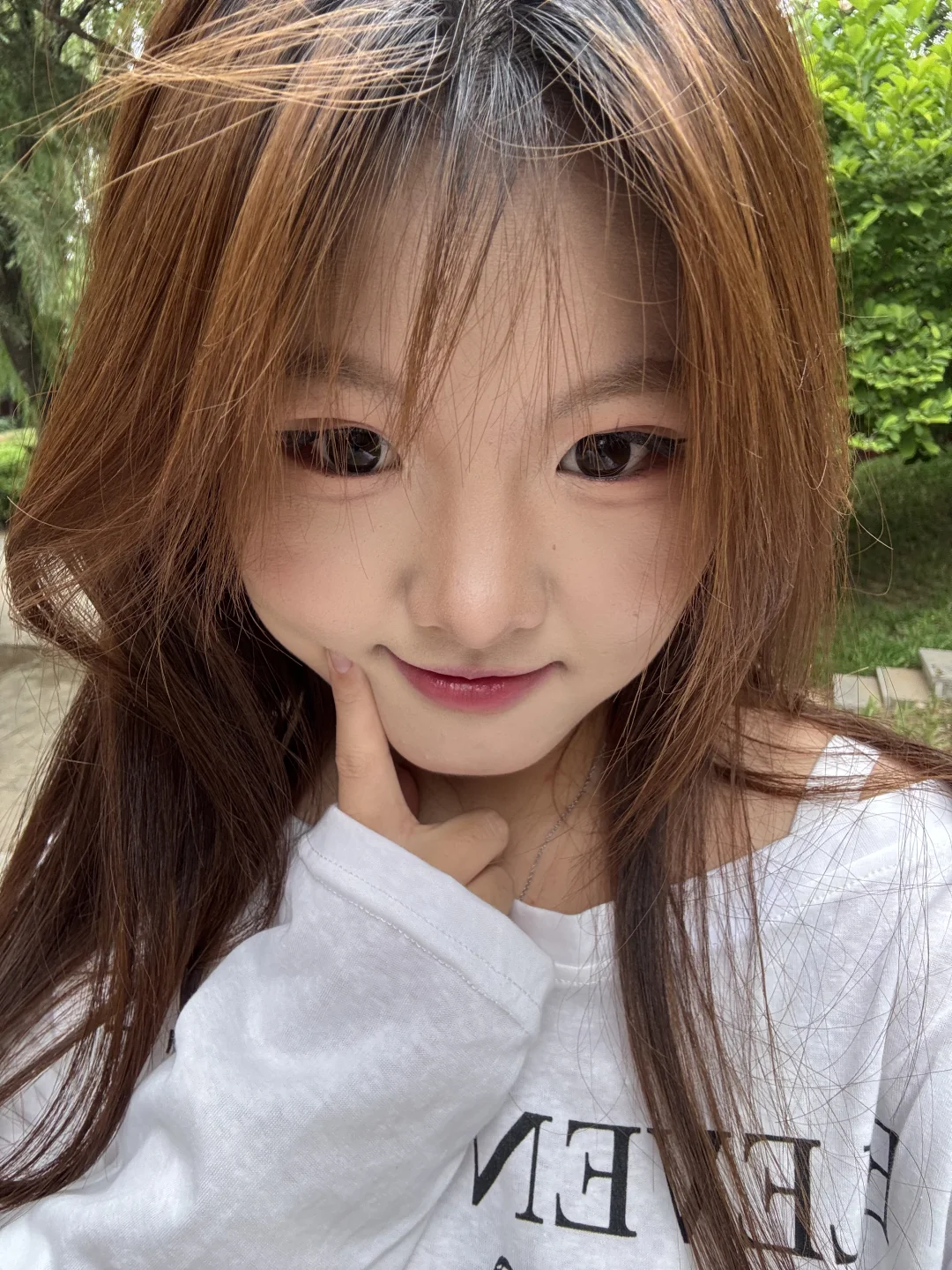 画了2个小时的妆…想被66个姐妹夸夸