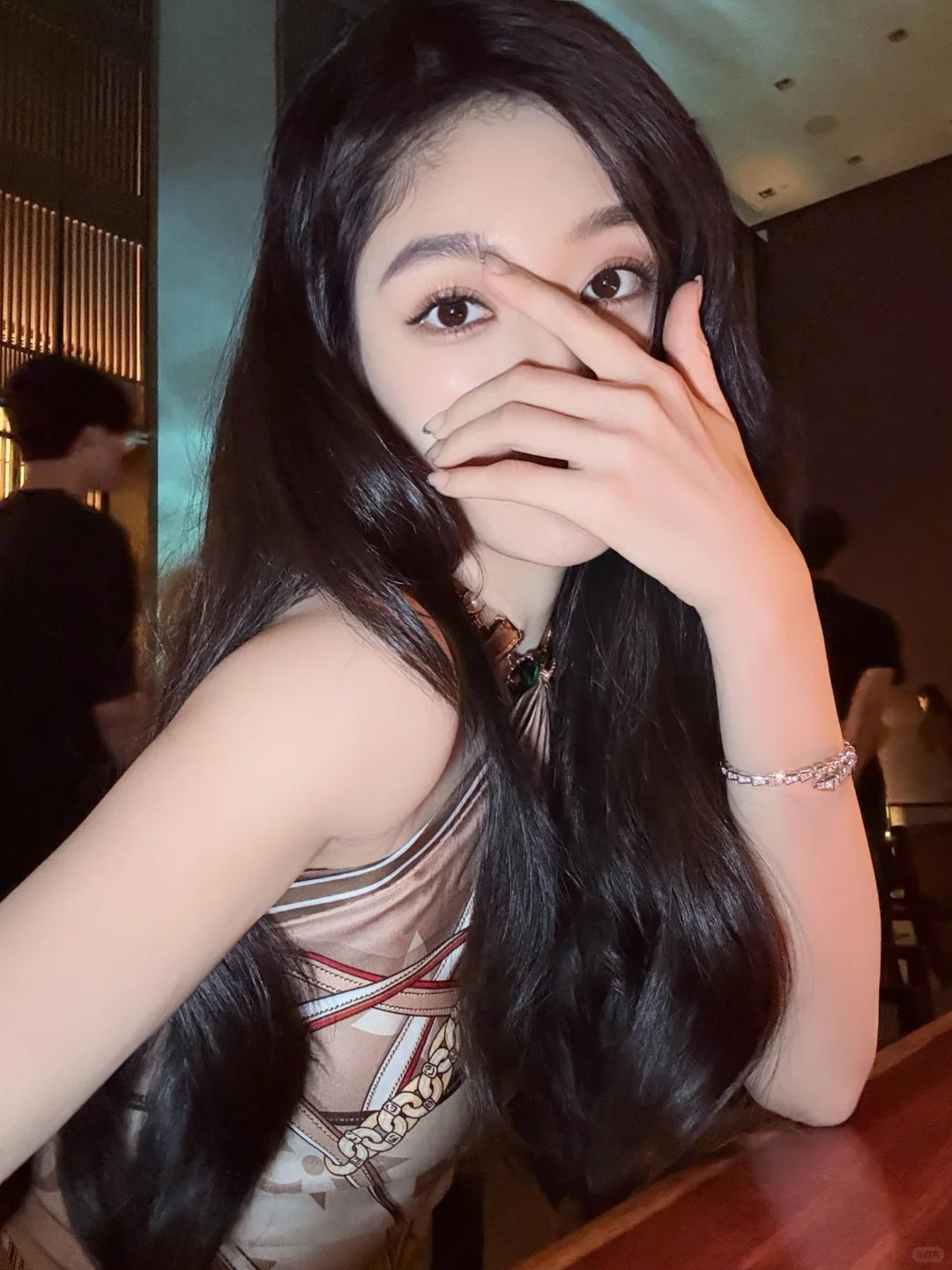 媚是明媚的媚 妩媚的媚