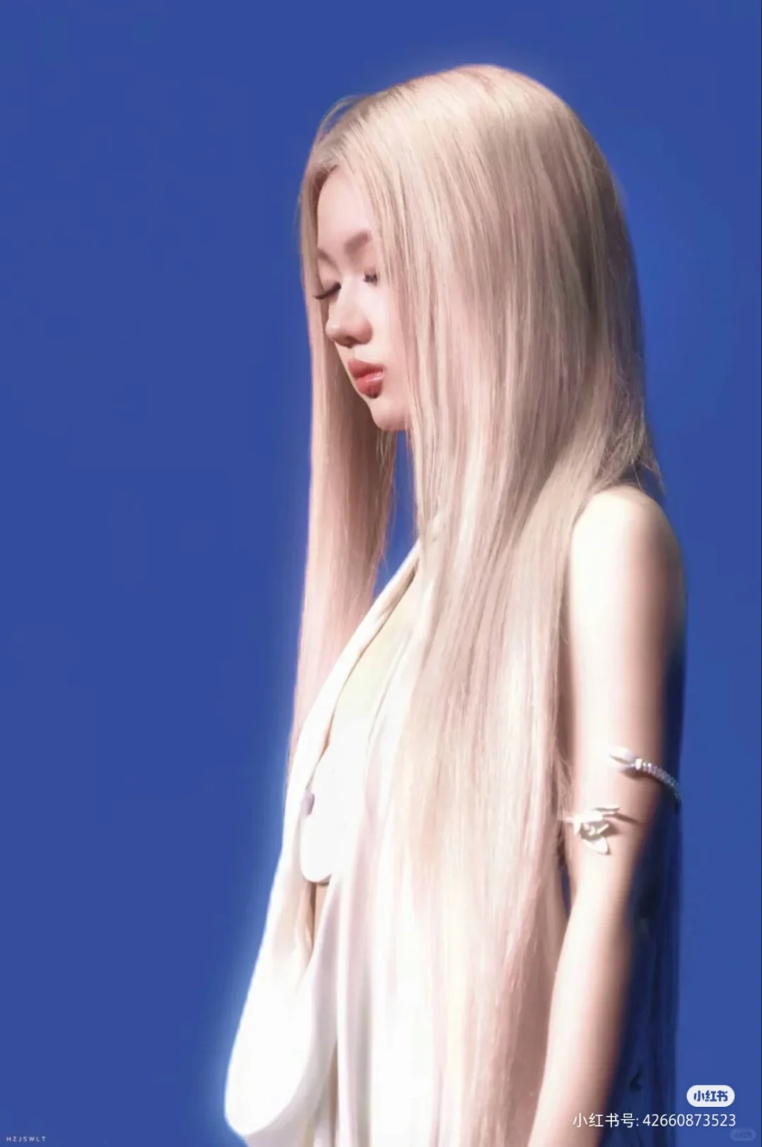 她是怎么做到才华与美貌并存的啊！！绝美