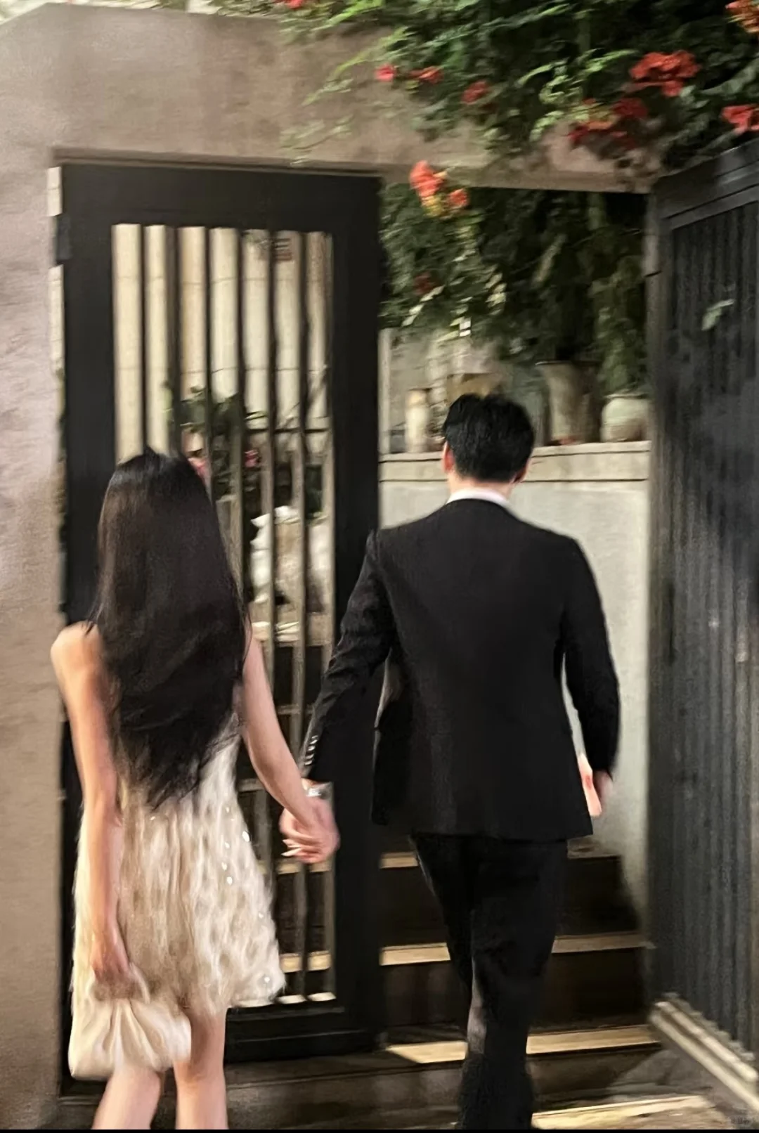 深情腹黑太子爷x娇艳善良大小姐