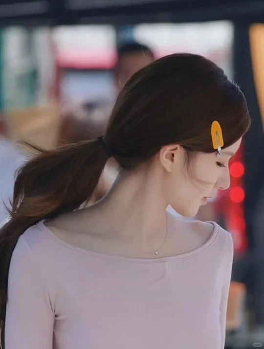 原来，她路人视角是这样的……