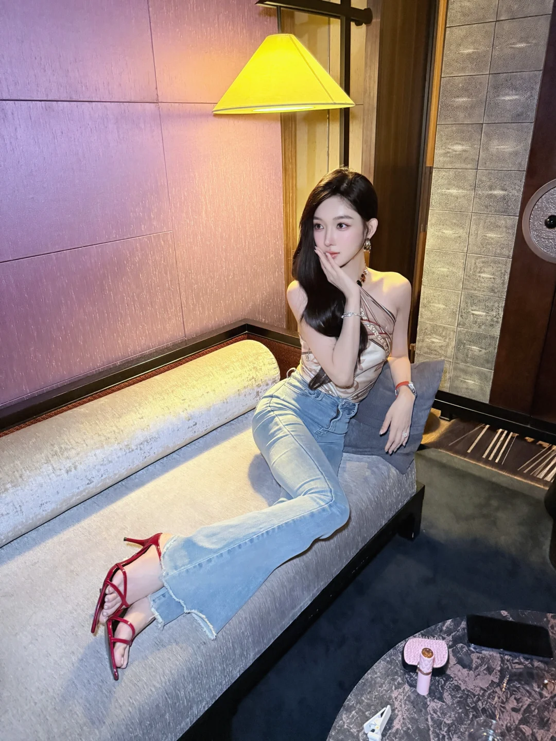 媚是明媚的媚 妩媚的媚