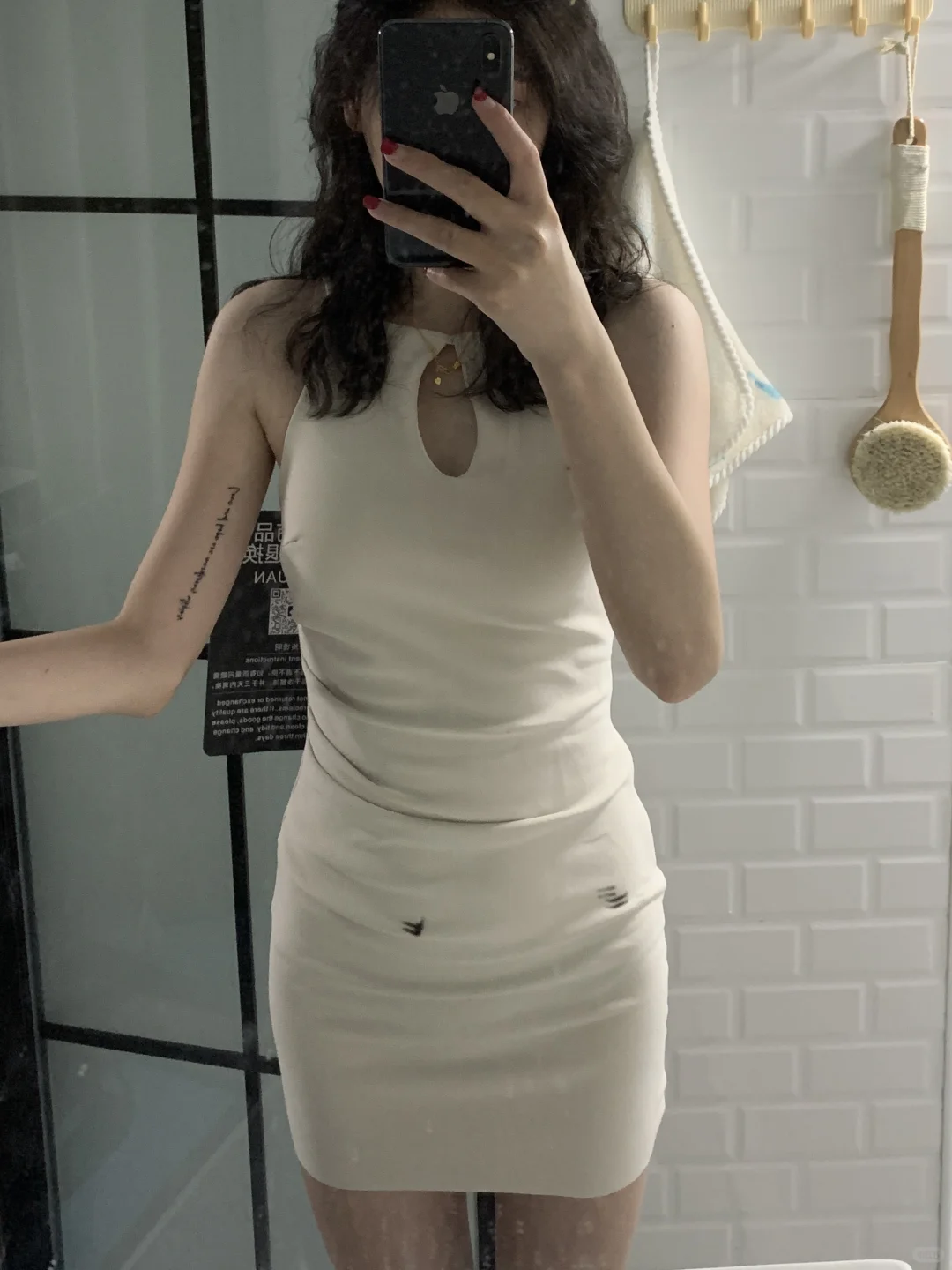 一条善良的女神裙（忽略我的丑指甲