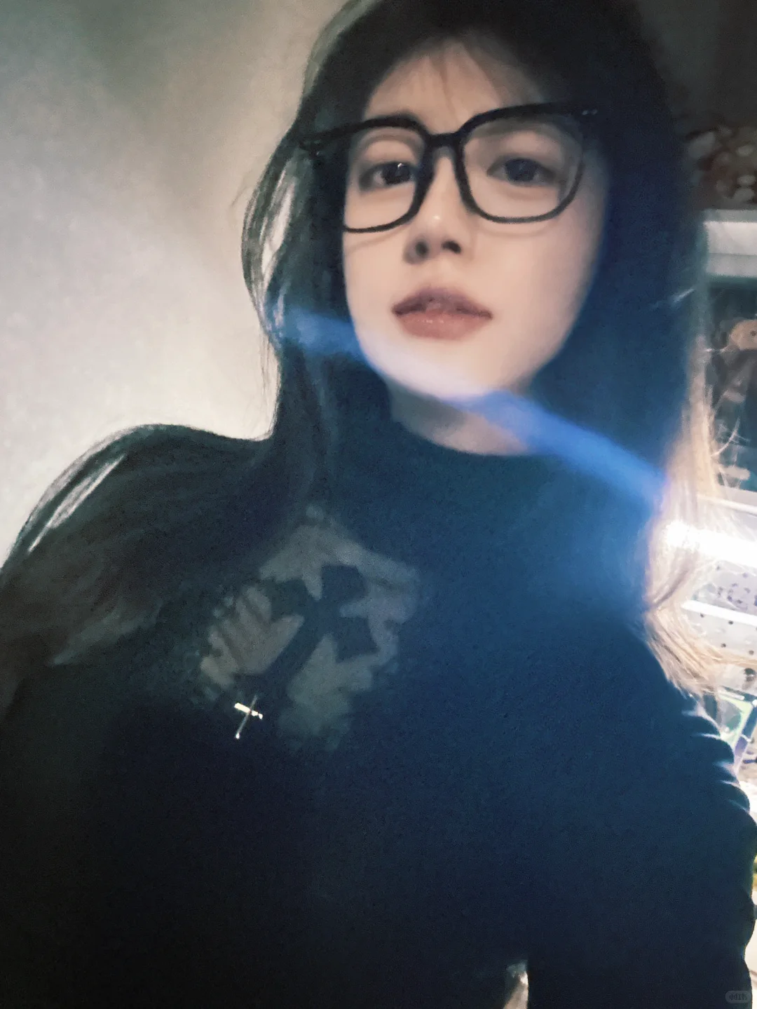 你好👋🏻我是女的。