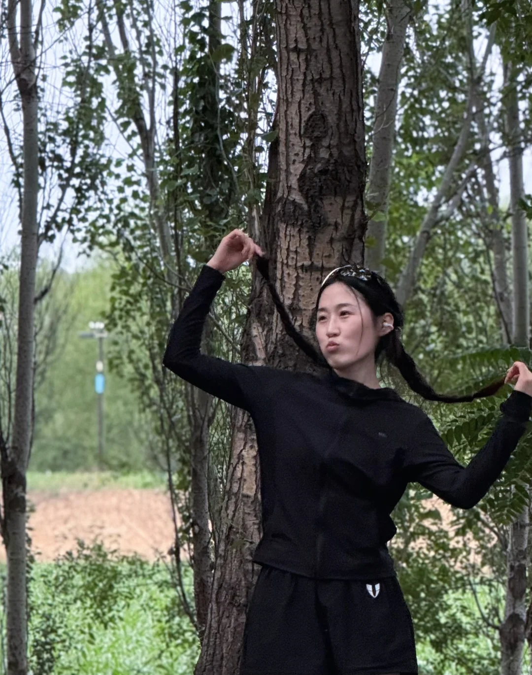 92年单身女寡王 出来 吸吸清新空气🍃