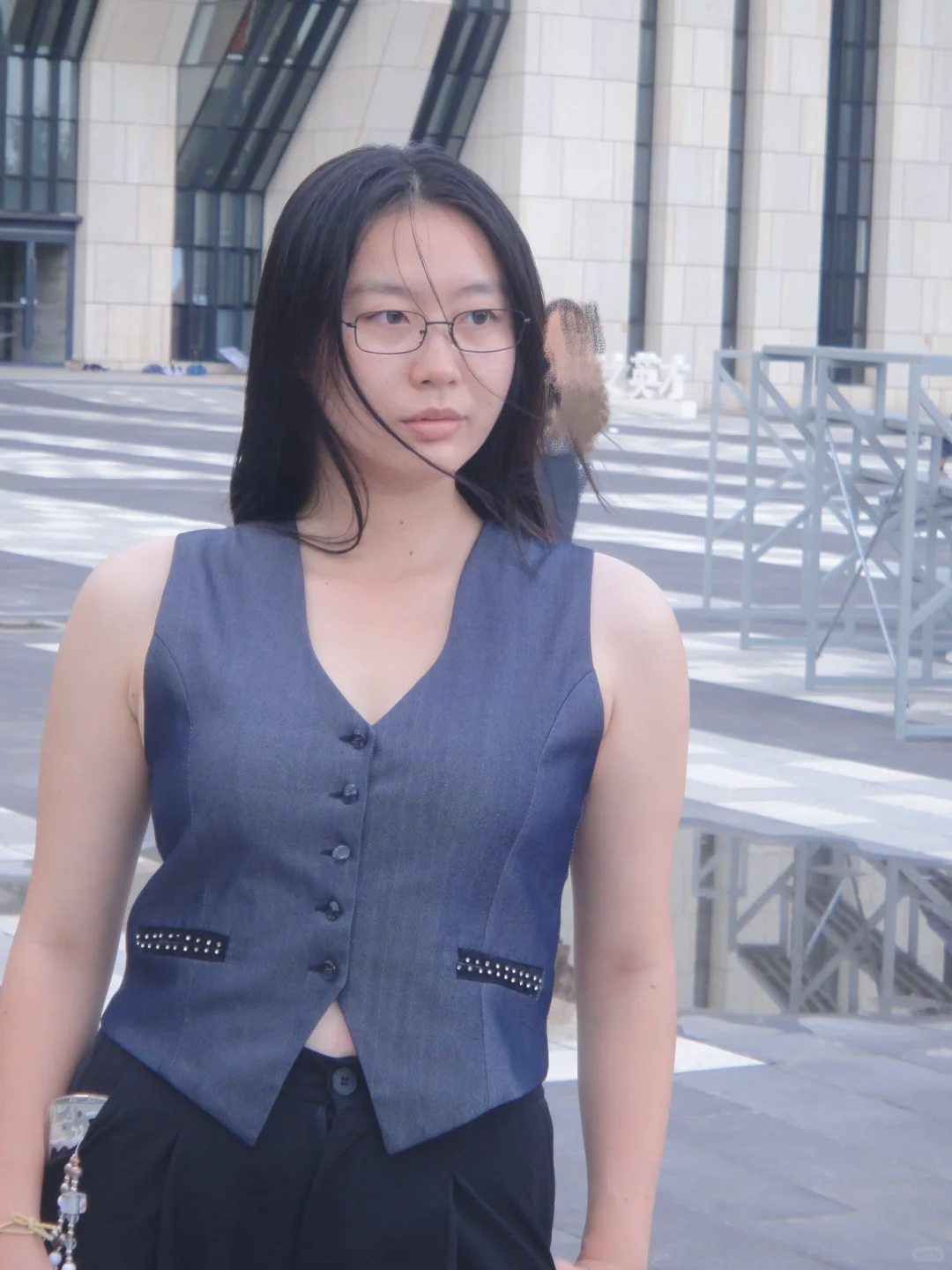 素颜展示女性魅力