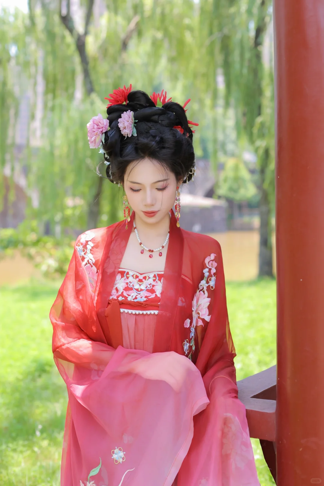原来穿上汉服可以这么美