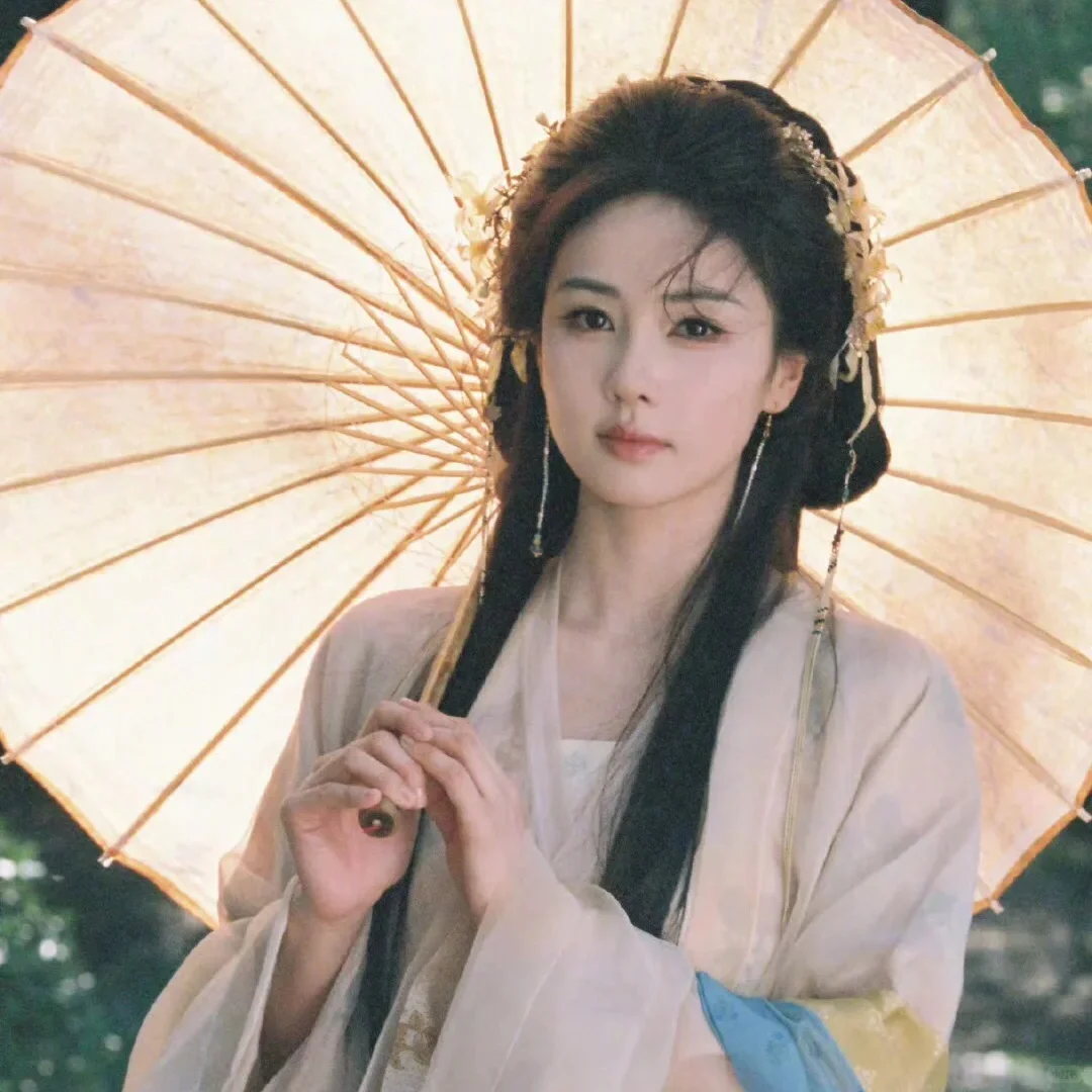 『小仙女🧚‍♀️花如月』