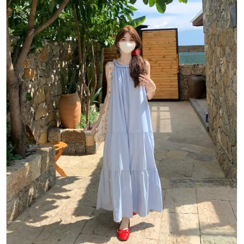 法式甜美蓝色挂脖吊带连衣裙女夏慵懒休闲宽