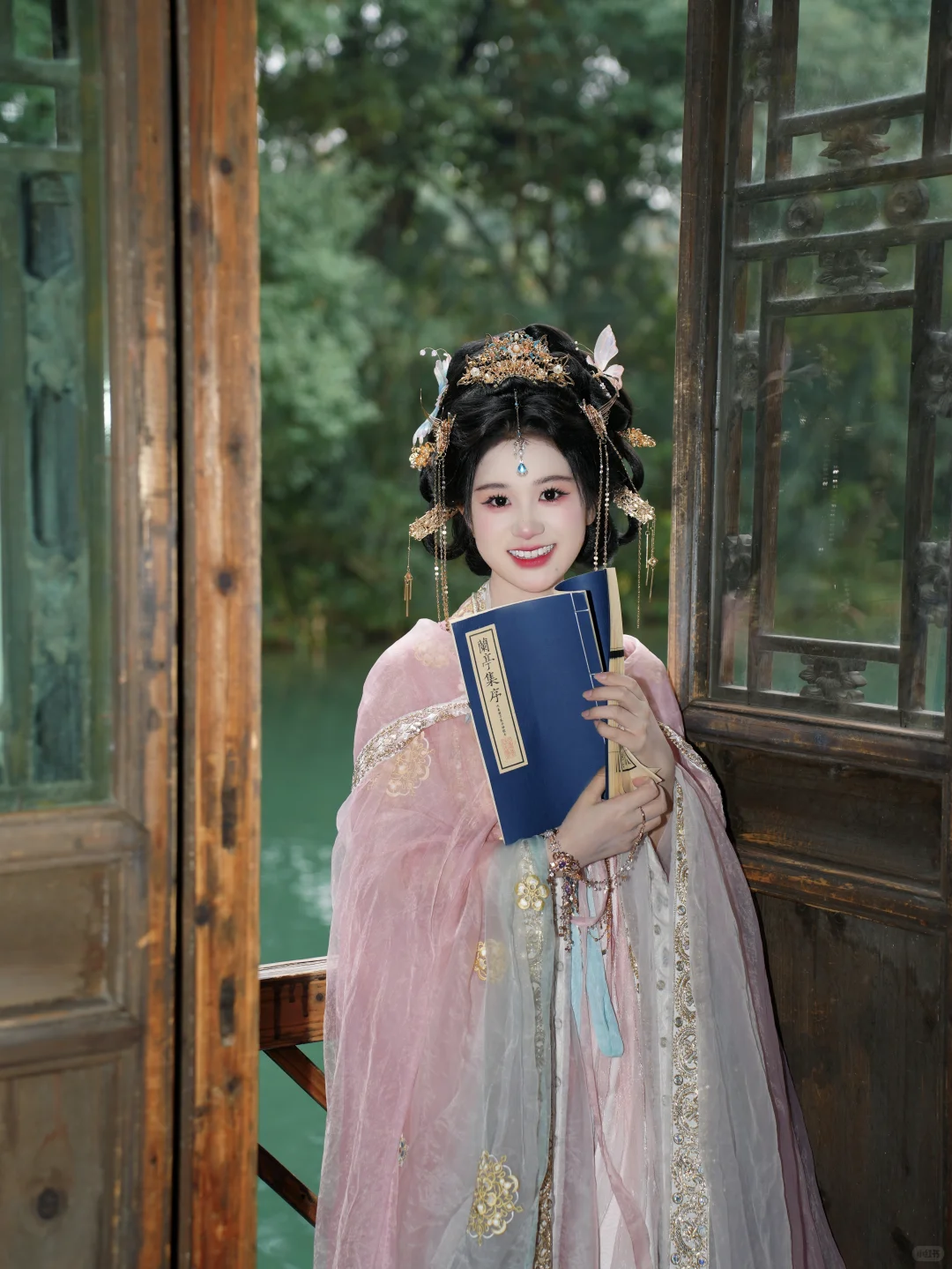 乌镇｜“你一句春不晚，我就到了真江南”
