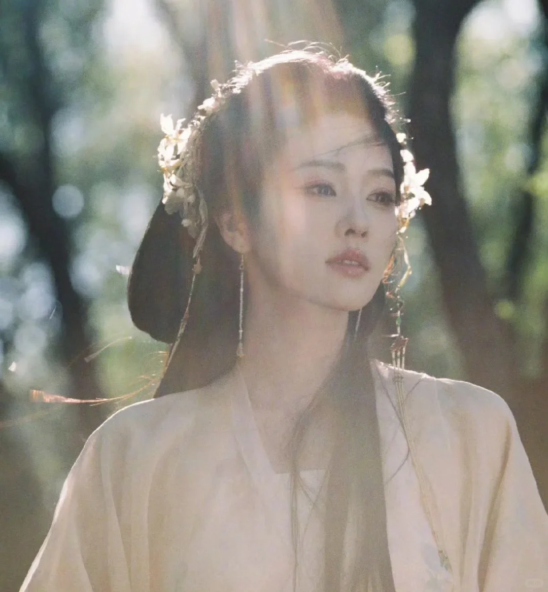 『小仙女🧚‍♀️花如月』