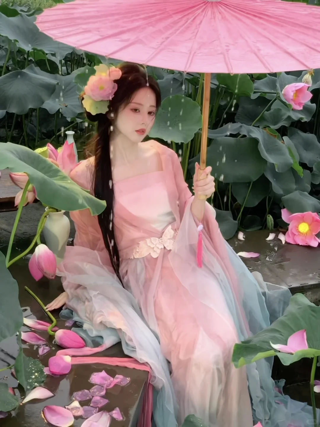 有人怪雨急，有人等烟雨