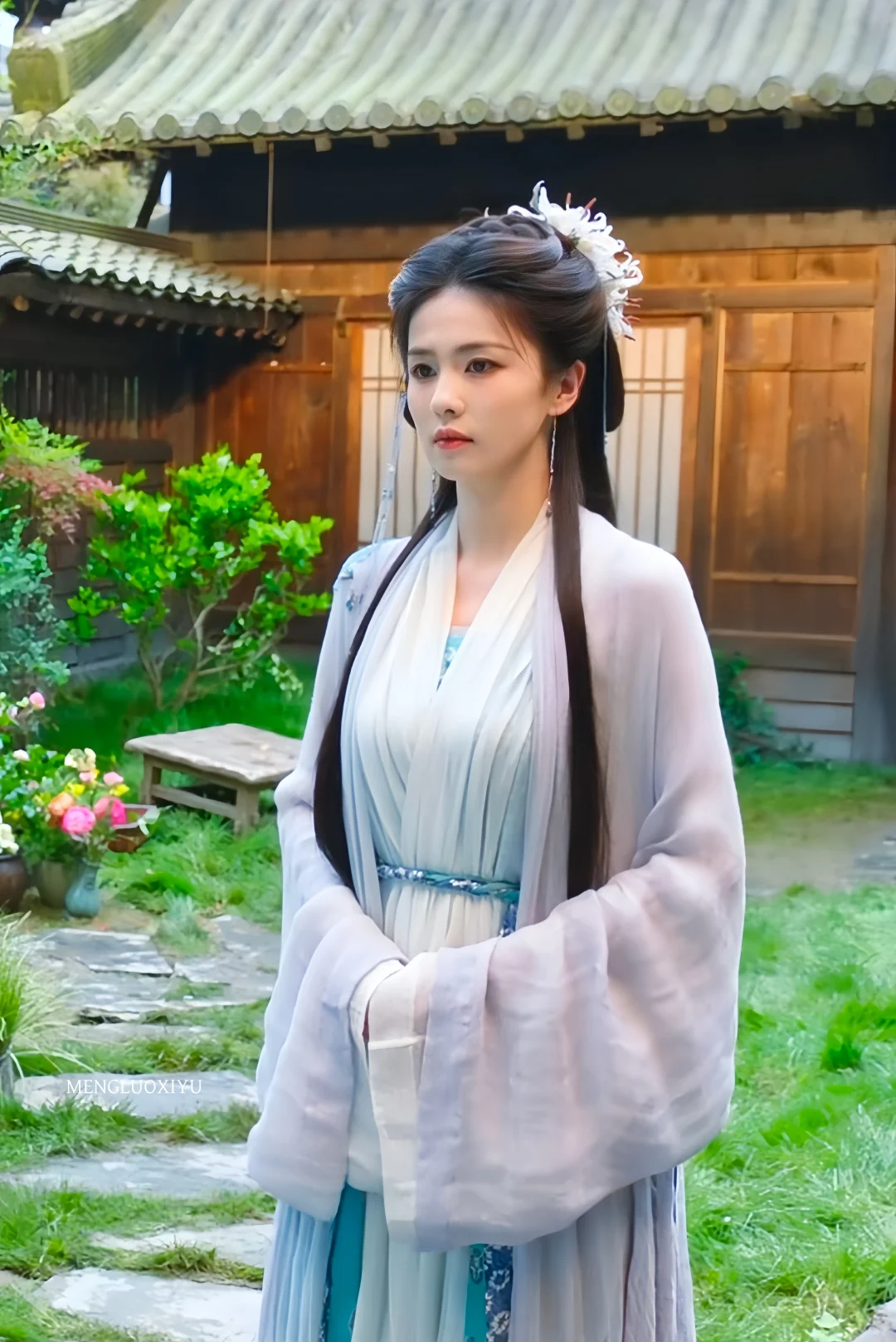 临江仙｜花如月浅紫色中袖棉麻衫妆造