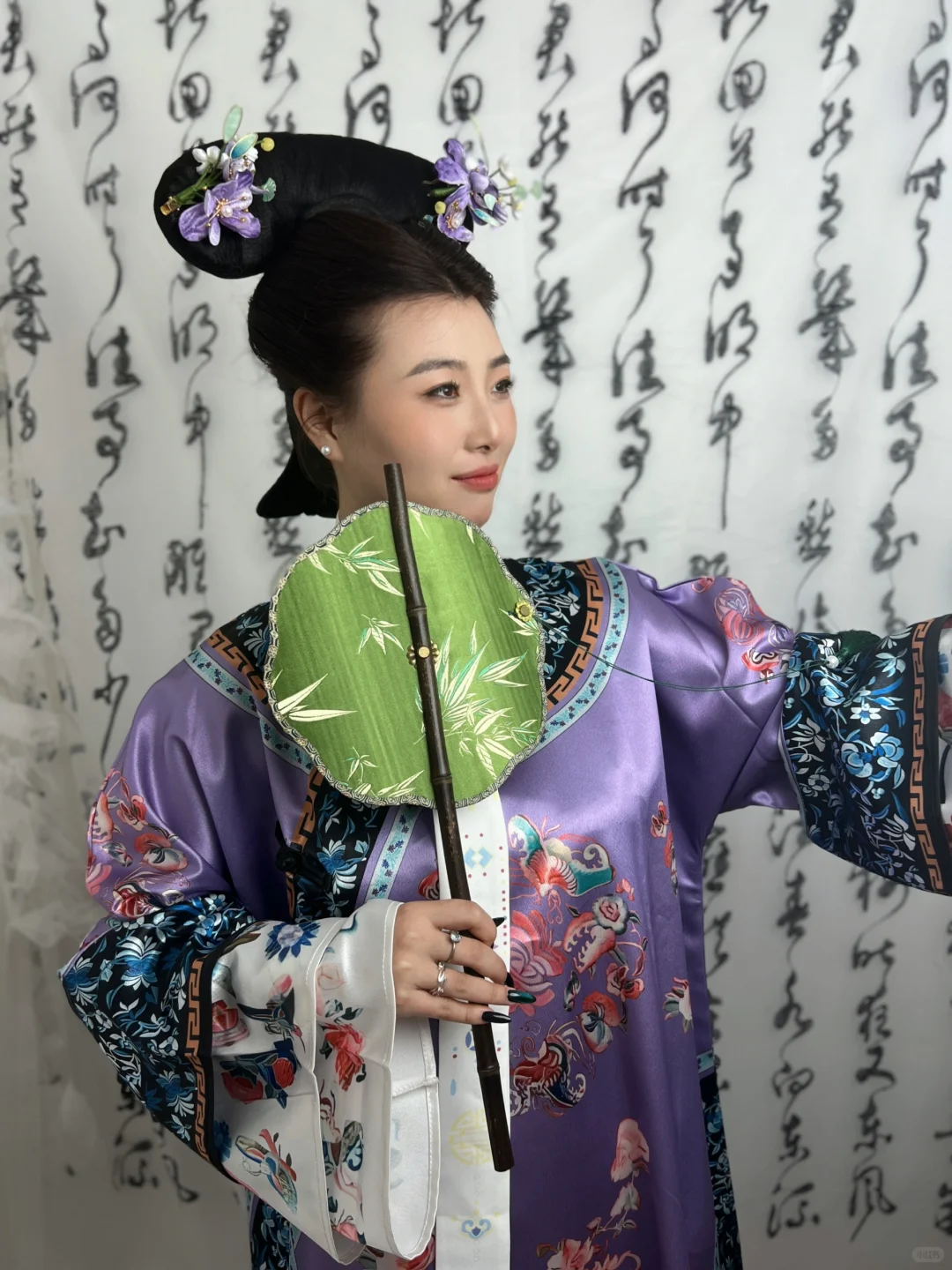 笑死，每张图p的都不一样，脸忽大忽小