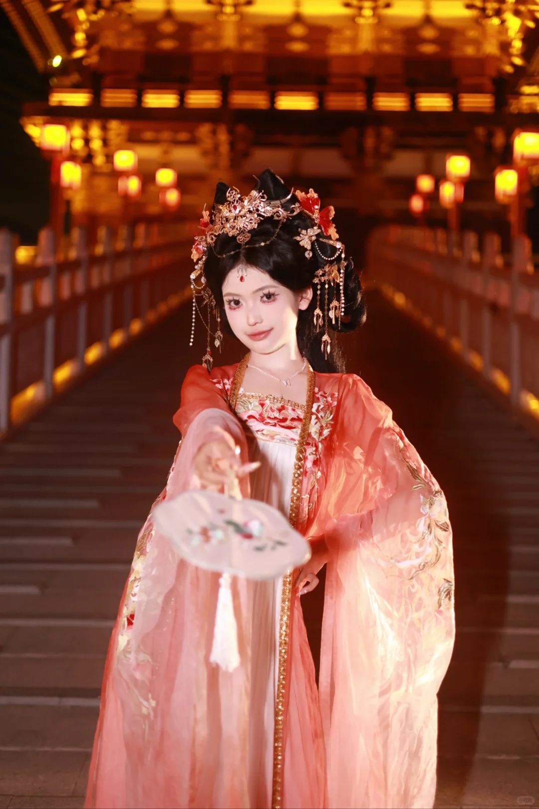 听说洛阳花一百多就能找到靠谱女摄…😅