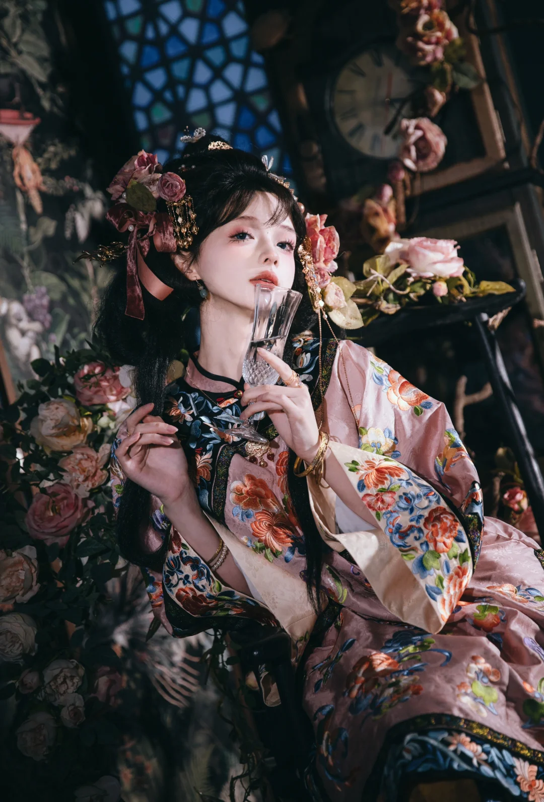 “东方也是有蔷薇的，先生”
