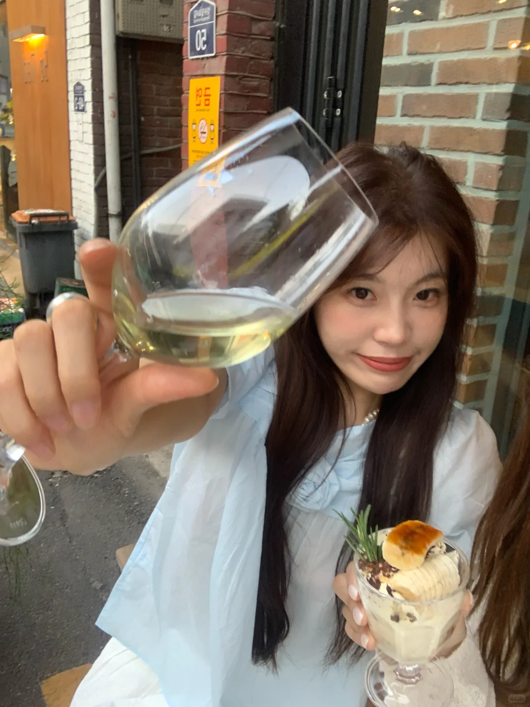 Yeee 今天是甜美韩女🩵咖啡店拍照