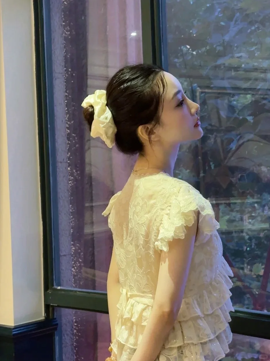 woc ！小璐姐最近开挂了吗……