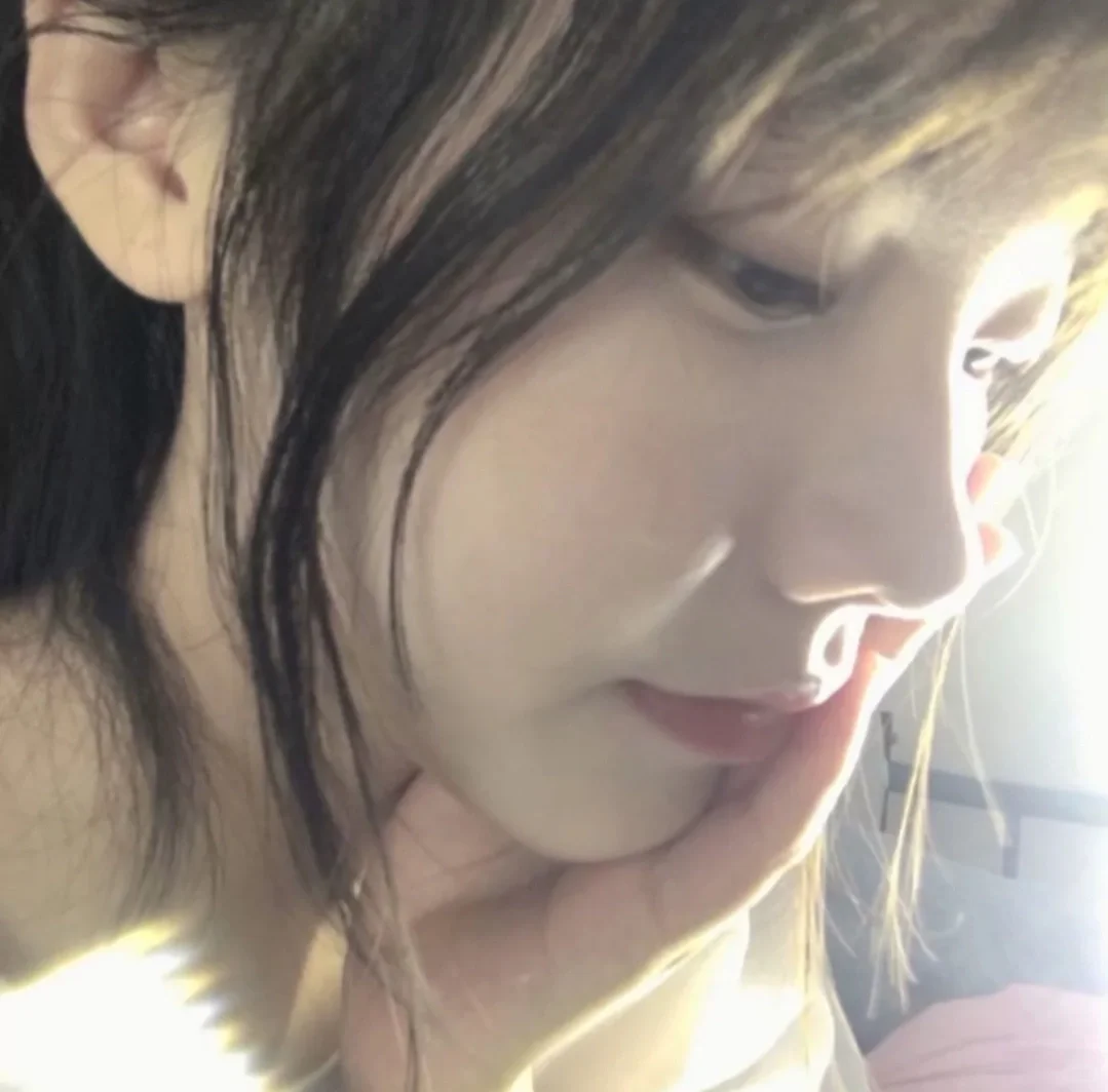 你们身边有长得特别好看的女生吗？