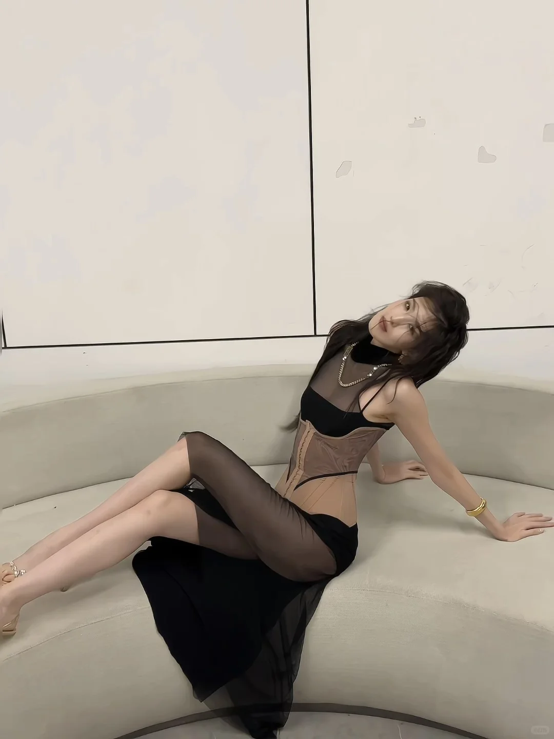 女士才不会嫉妒我呢，他们只会爱上我