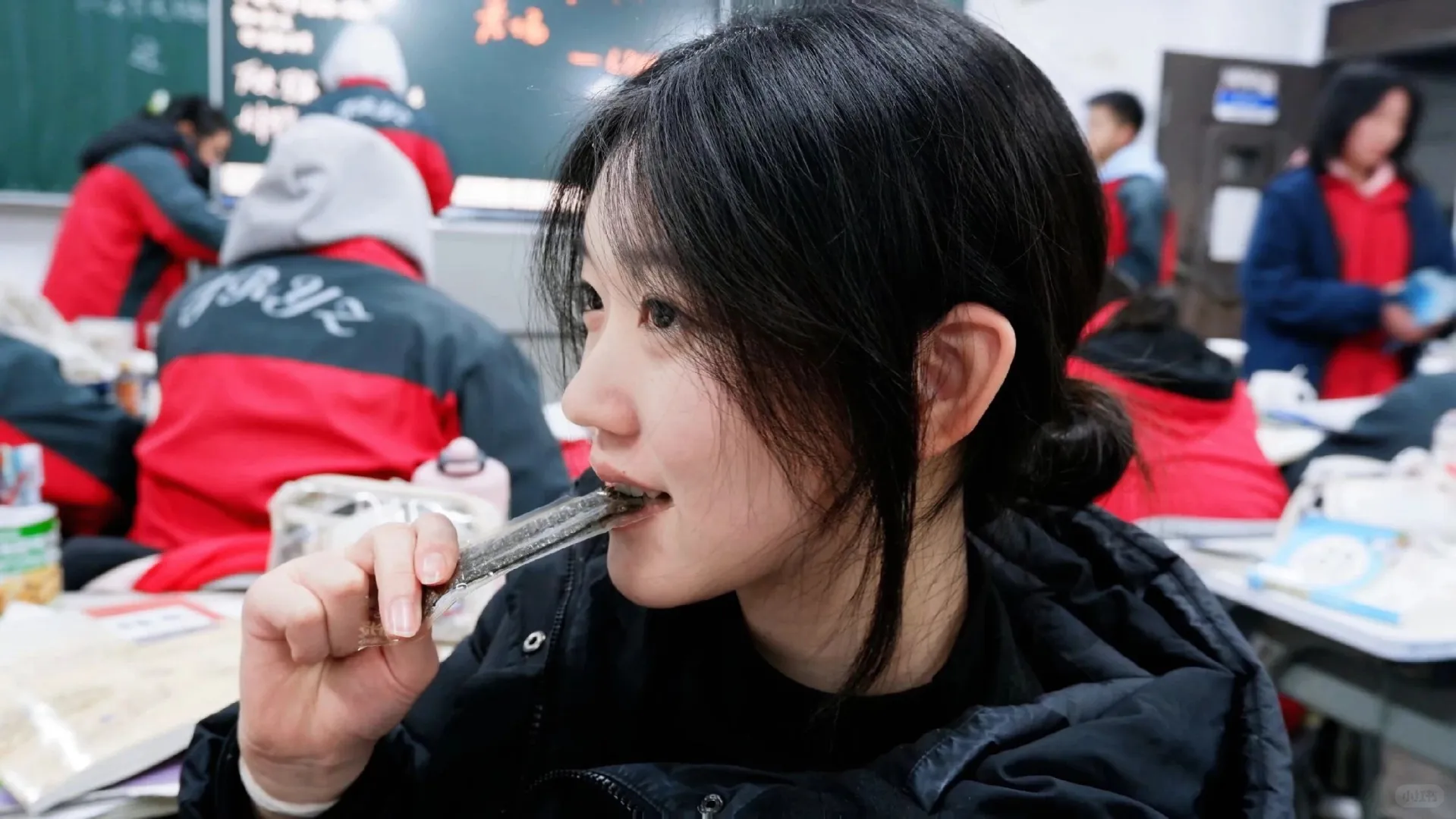 贵州铜仁一中🏫素颜氧气美女