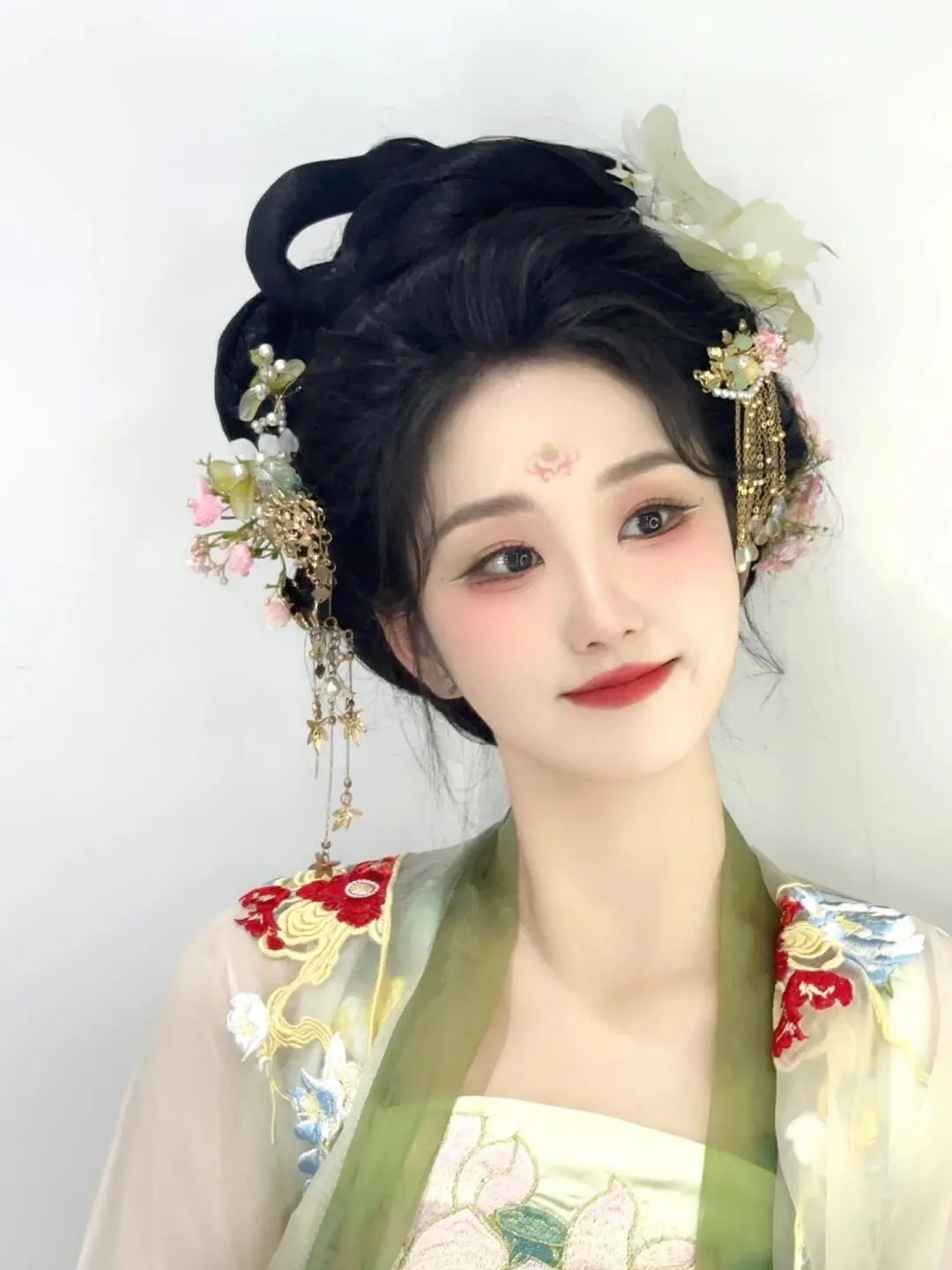 今天汉服的主角是她～