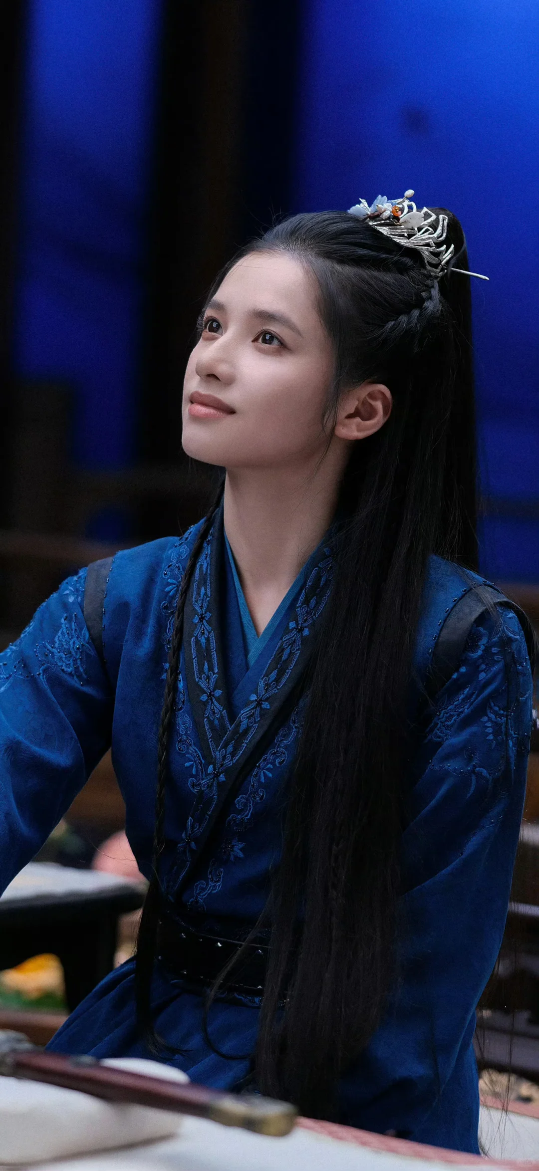 张婧仪壁纸：古装造型超美~