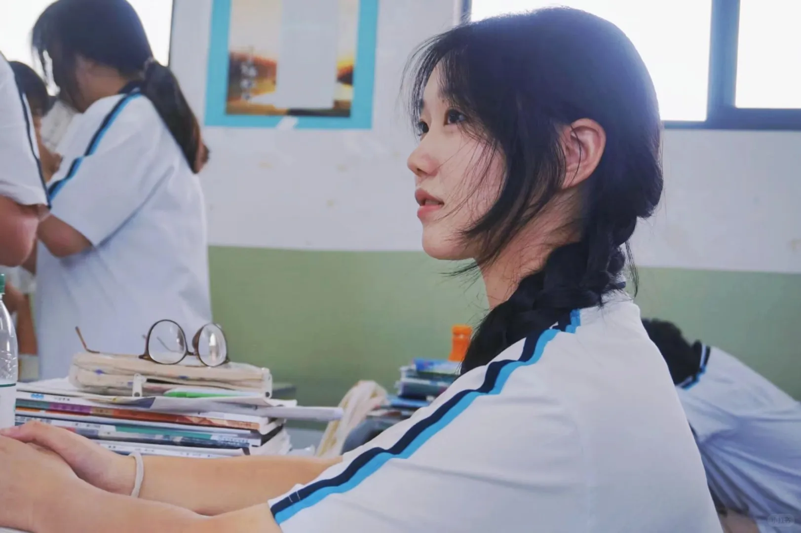 贵州铜仁一中🏫素颜氧气美女