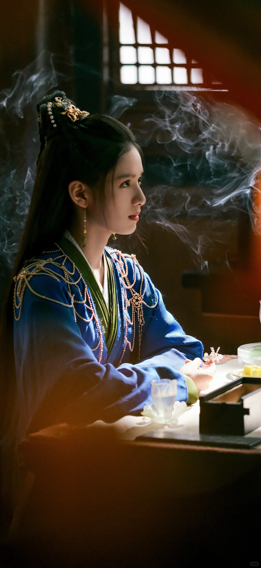 张婧仪壁纸：古装造型超美~