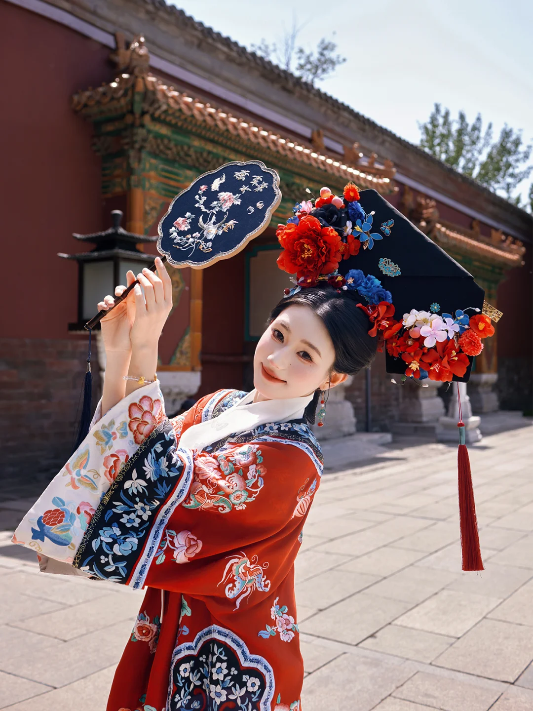 贵气又显白🌺这套红色格格服真的一眼万年❗️