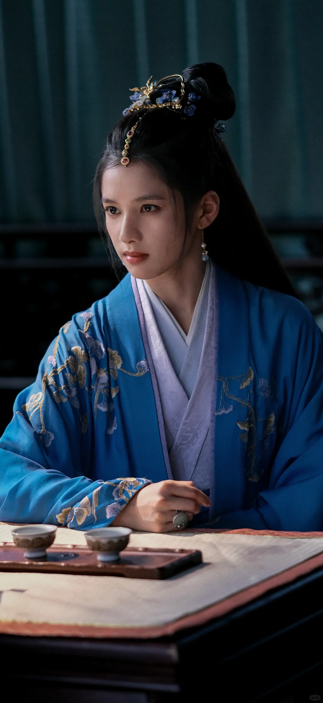 张婧仪壁纸：古装造型超美~