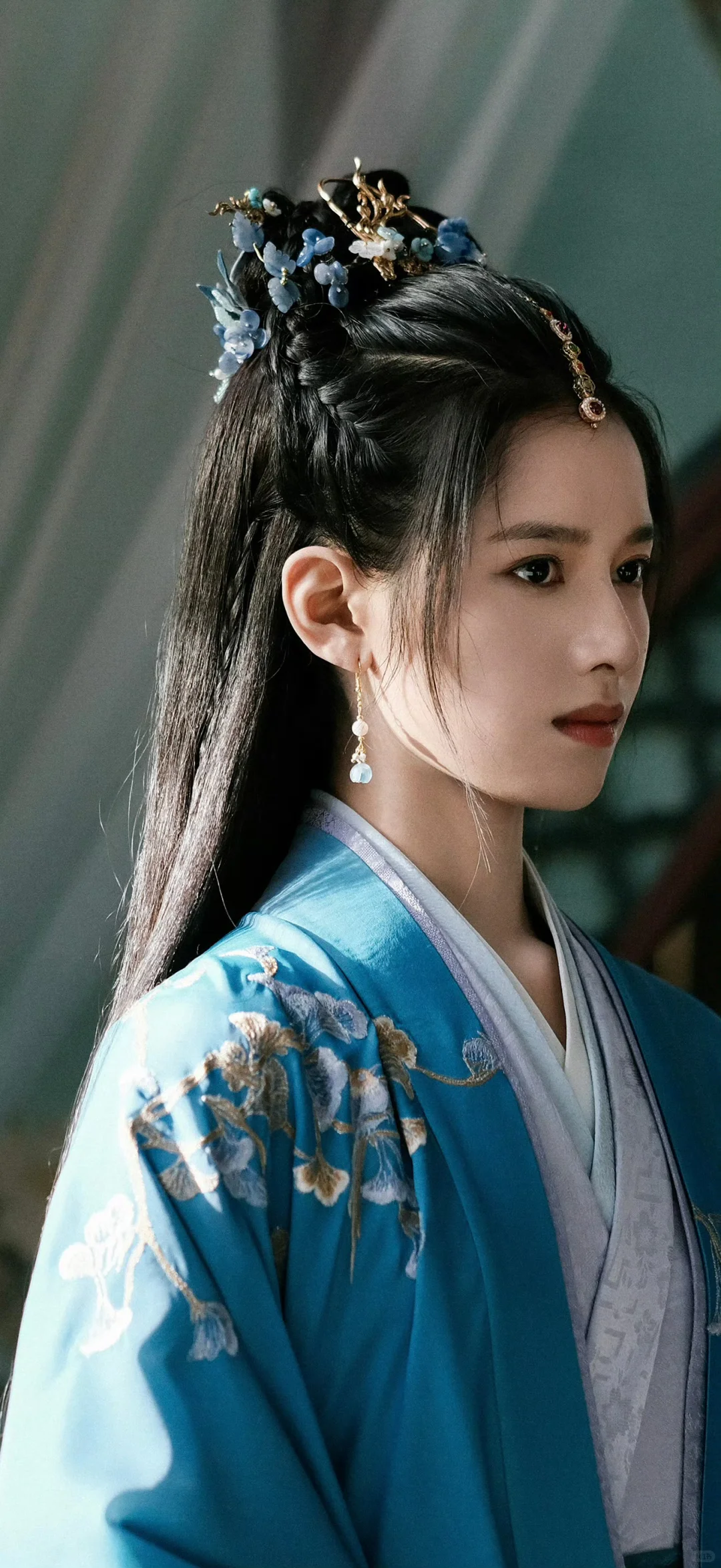 张婧仪壁纸：古装造型超美~