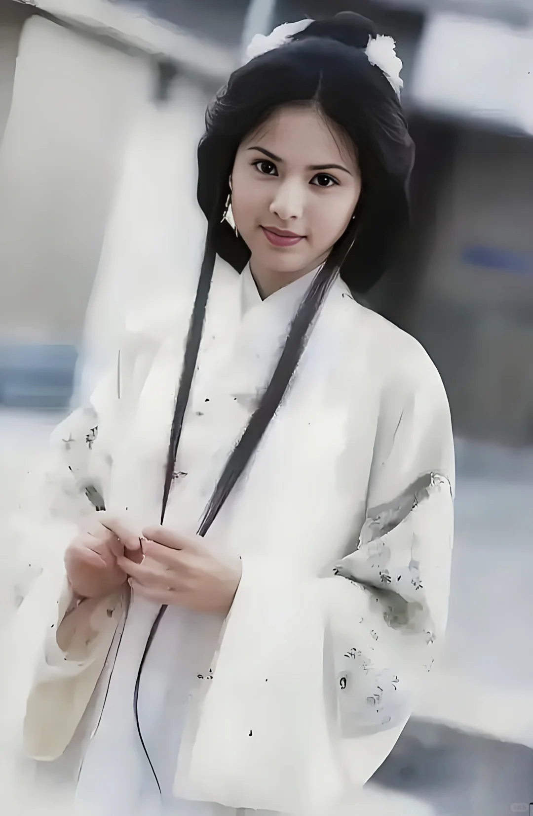 谁能不爱这个古装女孩！
