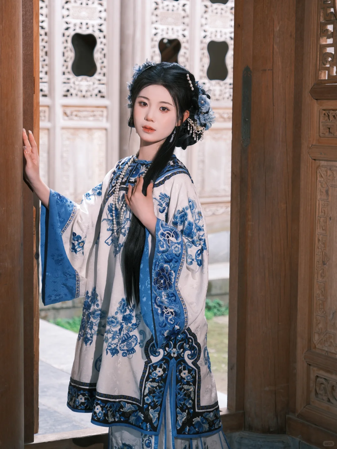 谁懂啊！我好像偷穿了清朝少奶奶的衣服