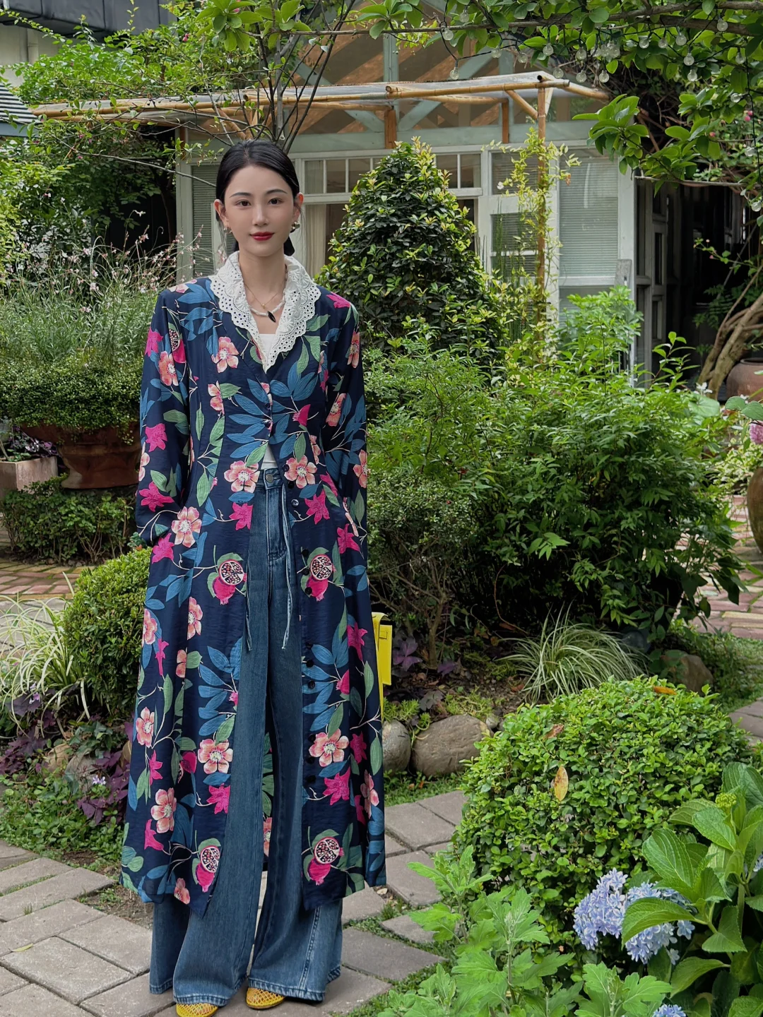 把自己养成一簇花🌸