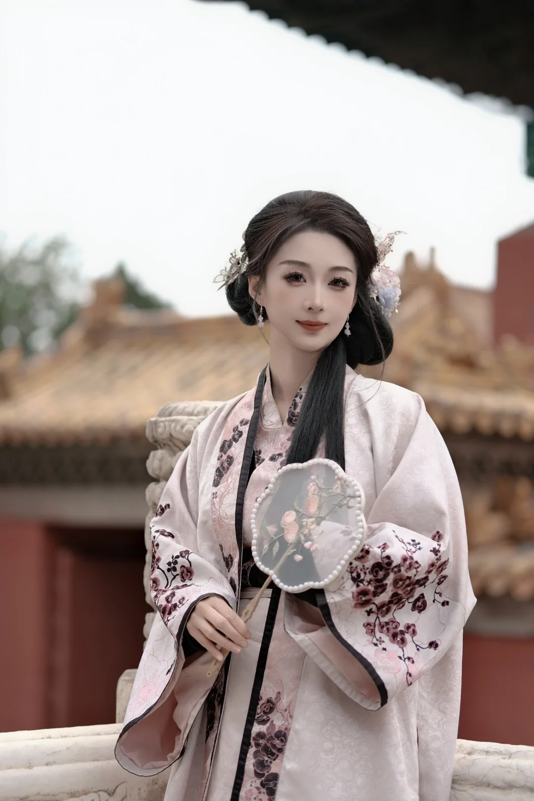 是误入神都的公主呀✨✨✨