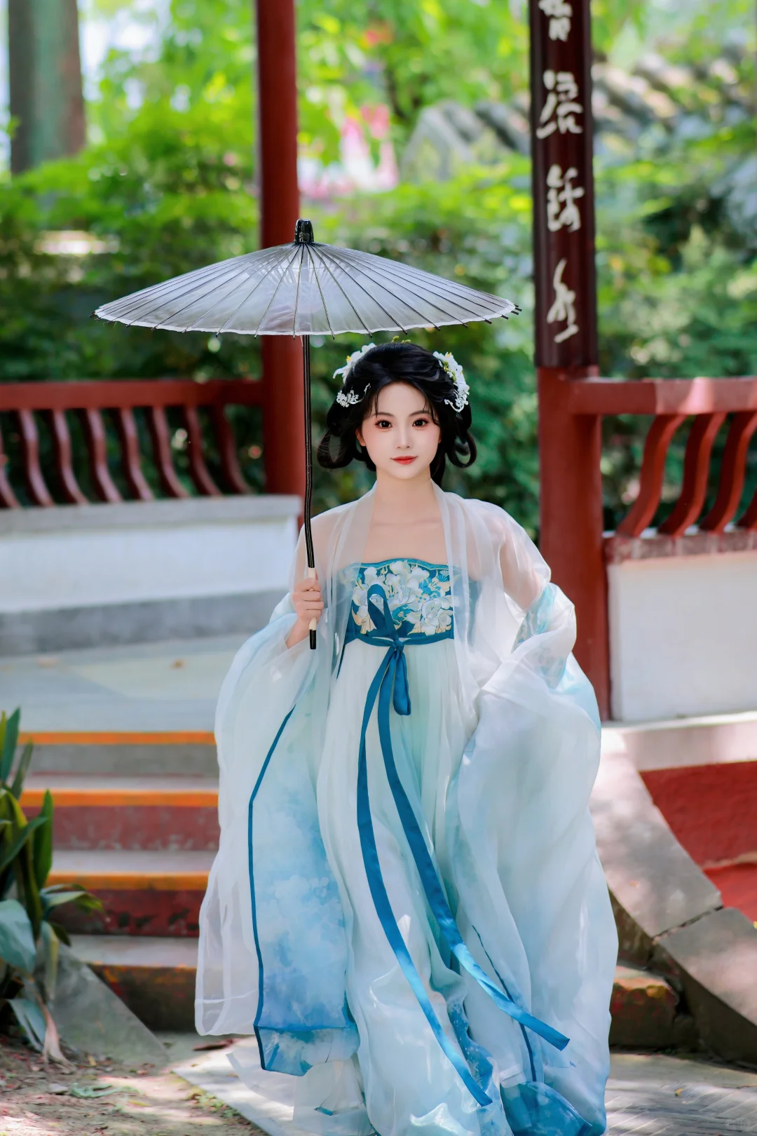 故事又落在了夏天