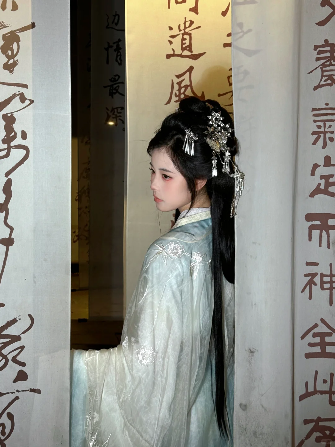古风清冷感还是太权威了