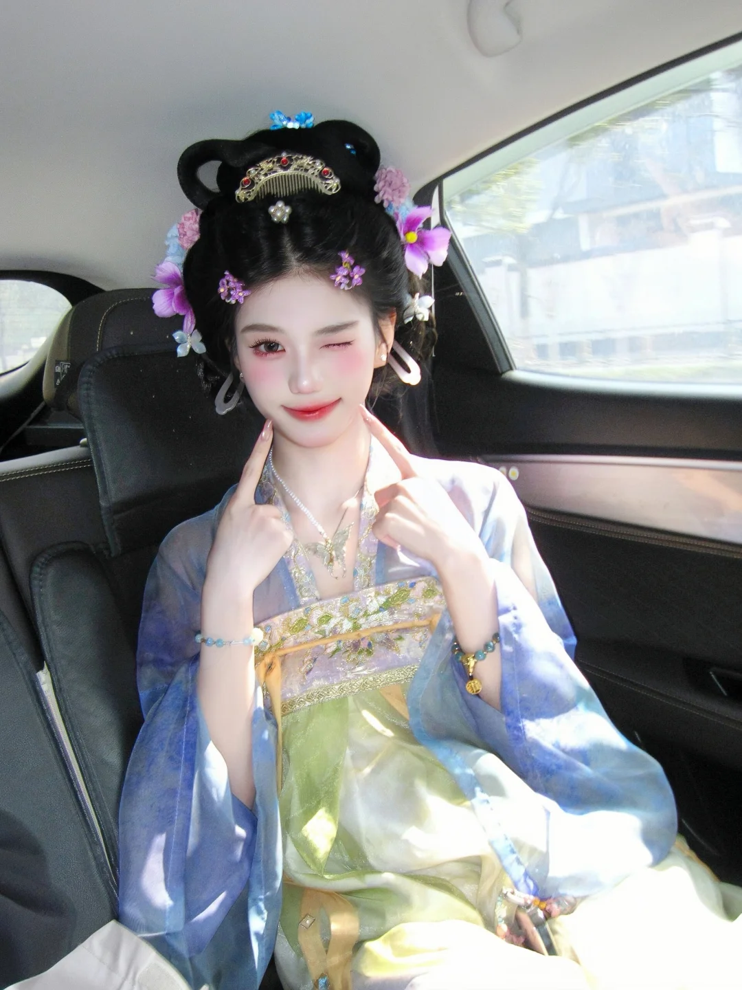 误入甜妹统治区！小唐风怎么拍都吼吼看～