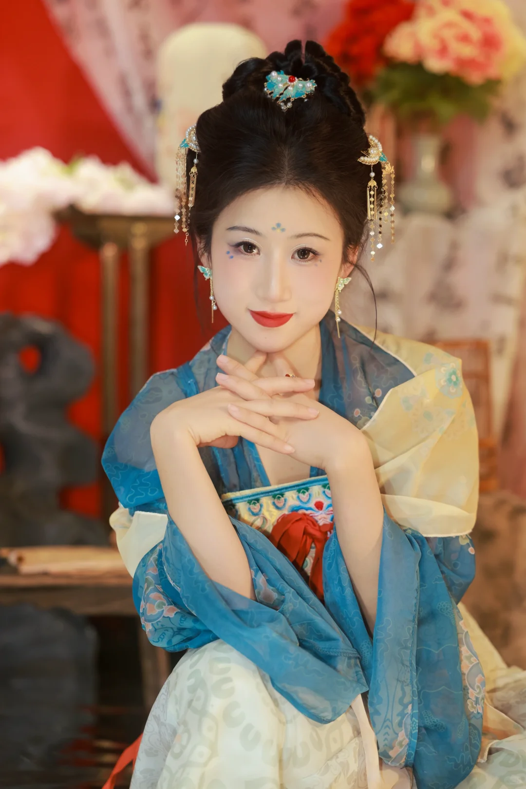 贵妃笑了，拍完这组我懂了什么叫长安的荔枝