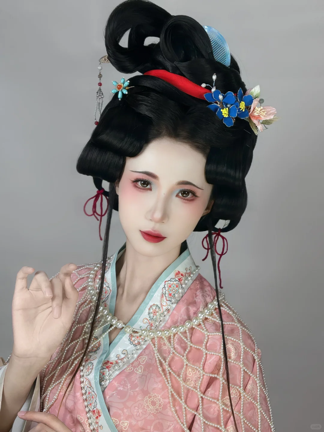 温婉宋制仕女图