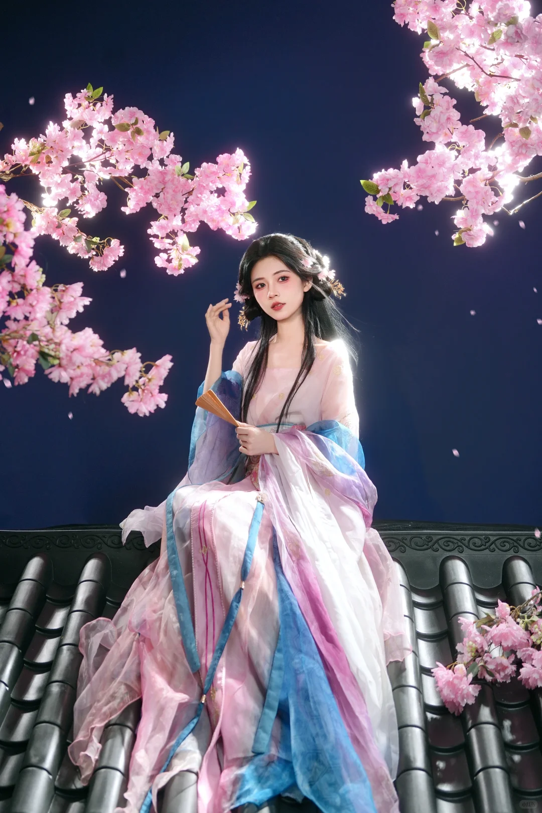 见过花开就好 何必在乎花属于谁🌸樱花汉服