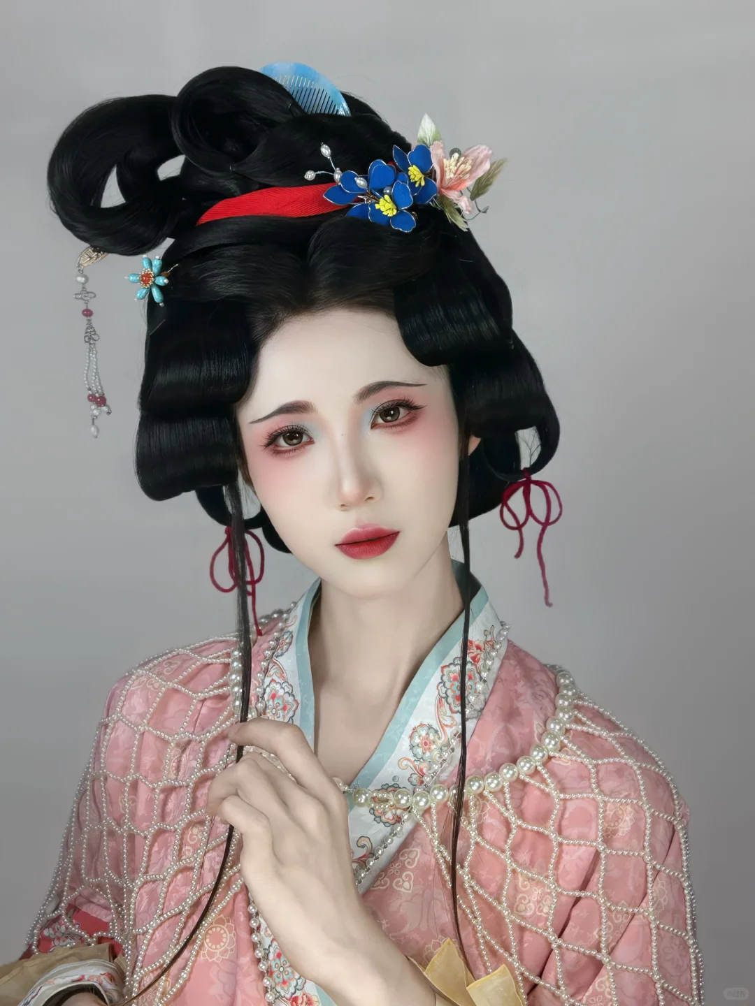 温婉宋制仕女图