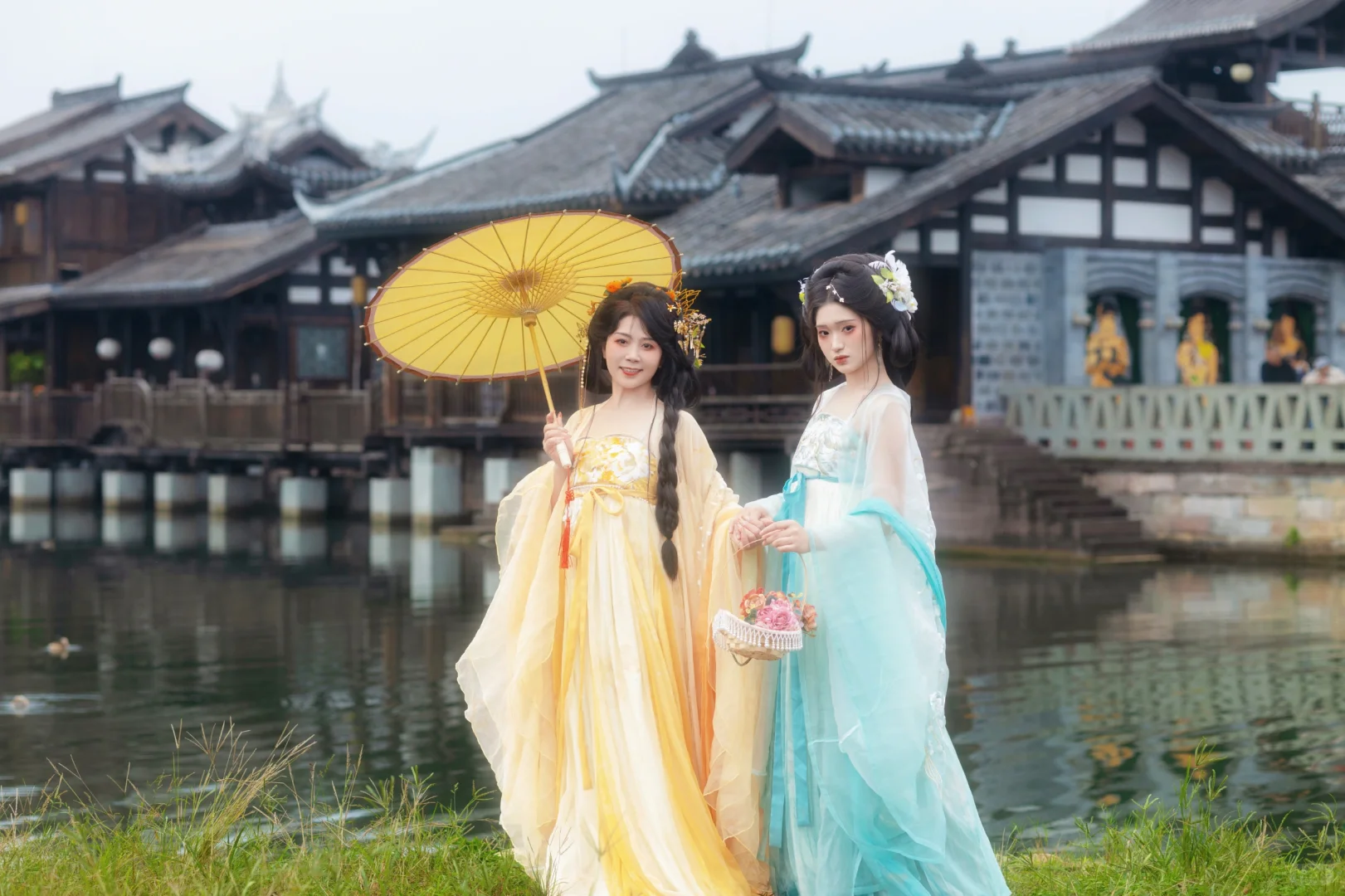 和我妈拍🥰岁月从不败美人