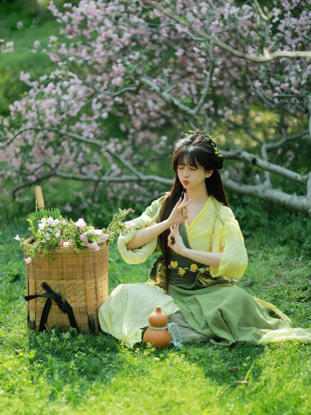 🌿草木精怪｜耶！今天遇到山神大人啦。