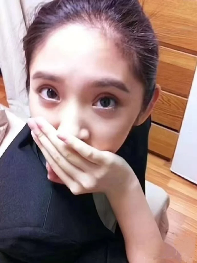 长的水灵灵的💕