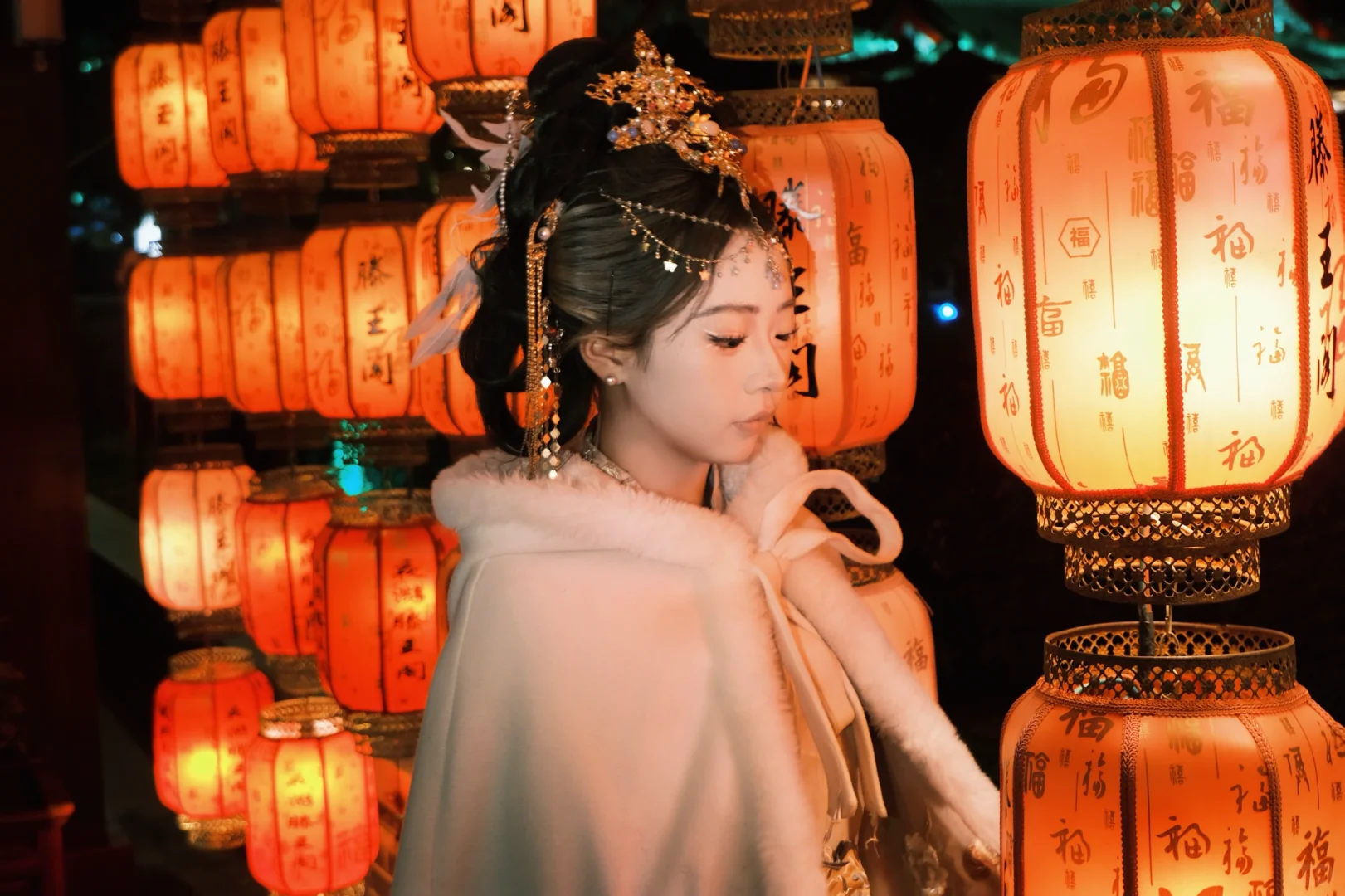 女大学生勇闯古装赛道🏮