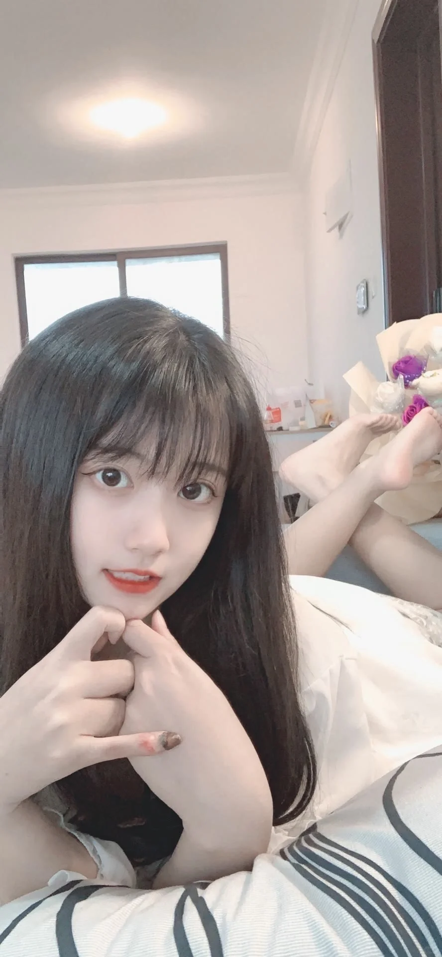 路灯很多 希望你找到自己的月亮